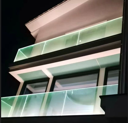 Outdoor Aluminum U Channel Glass Railing Lightweight With LED Light  ‌