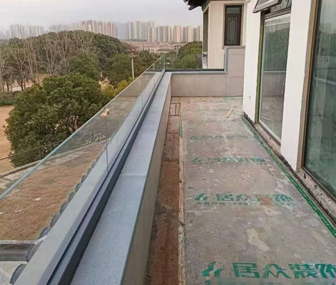 Customizable Frameless Glass Railing System For Safe And Modern Outdoor Fences