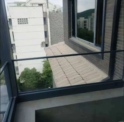 SZG Flexible Aluminum And Glass Railing Easy Installation Customizable