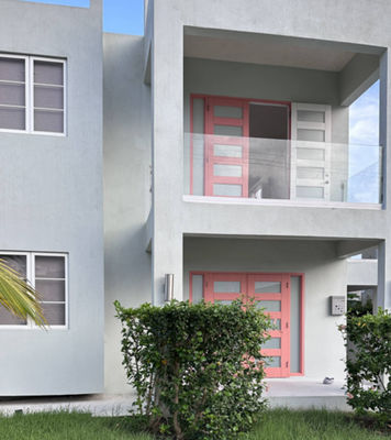 Frameless Glass Balustrade with 12mm Tempered Glass and Aluminum U Channel for Residential and Commercial Buildings