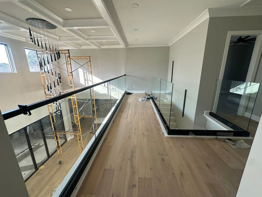 Clear Safety Aluminum U Channel Glass Railing Powder Coated Aluminum Glass Balustrade