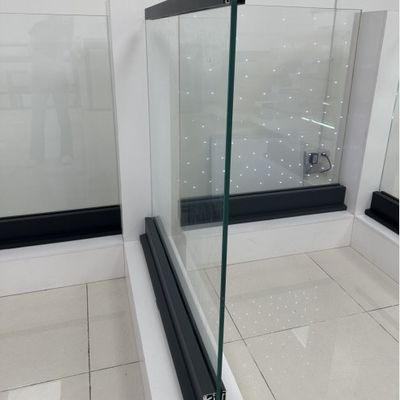 Morden Glass Railing 8+8mm Laminated Tempered Glass Aluminum U Channel Glass Railing