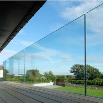 Morden Glass Railing 8+8mm Laminated Tempered Glass Aluminum U Channel Glass Railing