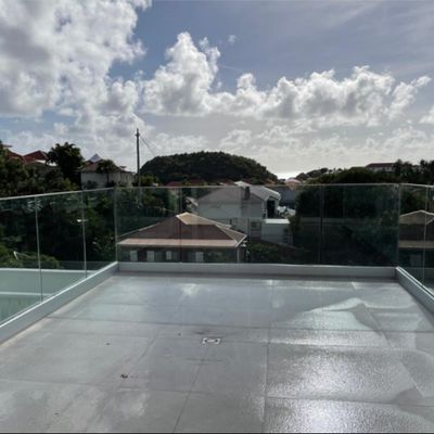 Open View Frameless Glass Railing Balcony Balustrade Glass U Channel With LED Lights