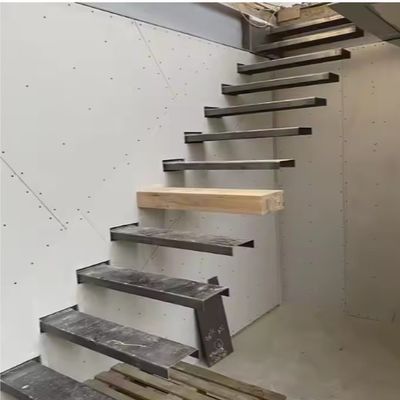 Residential Indoor Floating Wood Stair Elegant Design With Red Oak / White Oak Tread