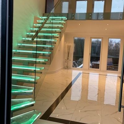 OEM/ODM Customized Elegant Design Glass Stair With Glass Railing And Auto Led