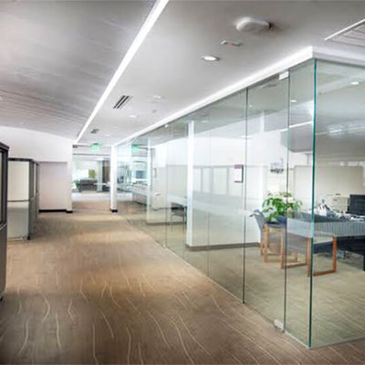 Frameless Glass Wall with 10 Years Warranty and 8mm or 10mm Tempered Glass for Full View Transparency