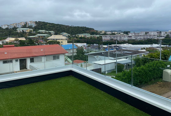 SGCC Tempered Glass U Channel Glass Balustrade Stable Structure LED Light