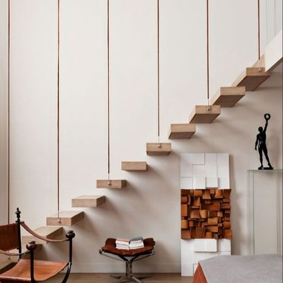 Customized Auto LED Light Indoor Floating Wood Staircase With Invisible Stainless Steel Beam